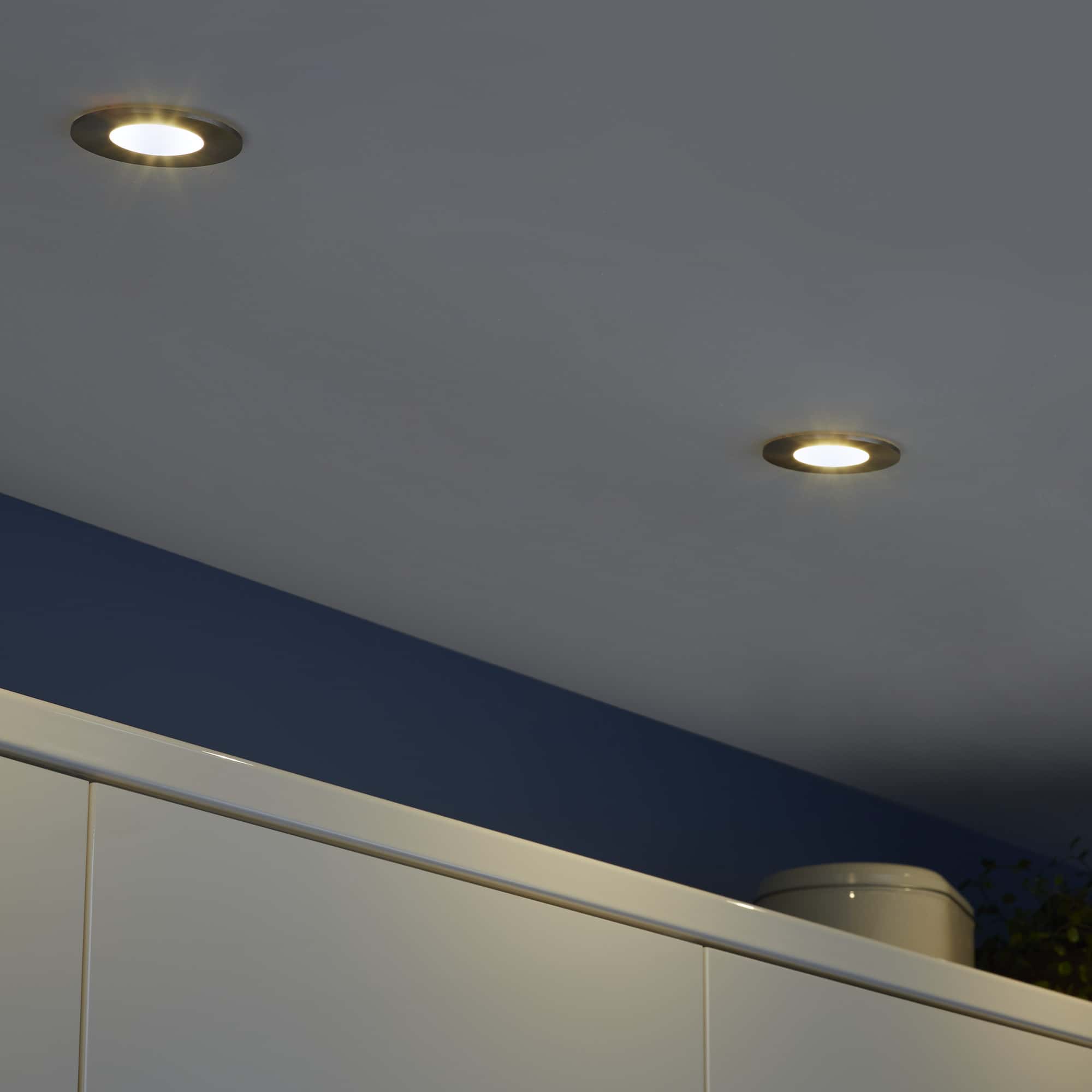 Luminaire de cuisine LED, lampe sous meuble, applique, spot en sous-face,  kit, choix : lot de 2, blanc chaud : : Luminaires et Éclairage