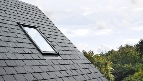 Raccord d'étanchéité EDN CK02 gris pour fenêtre de toit haut. 78 x larg. 55 cm - Velux - Brico Dépôt