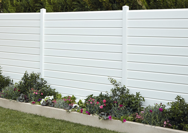 Lame de clôture persienne PVC blanc - L. 1,80 m x l. 14 cm x Ép. 30 mm - Brico Dépôt