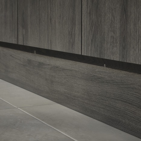 Plinthe "CHIA/BASILIE" chêne gris - L. 2.4m x H. 15cm - GoodHome - Brico Dépôt