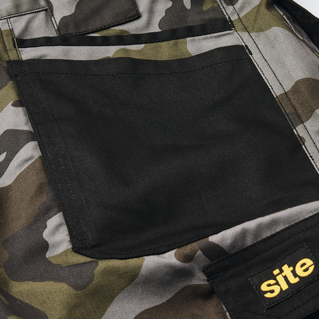 Short camouflage 65% polyester 35% coton. Taille 42  - Site - Brico Dépôt