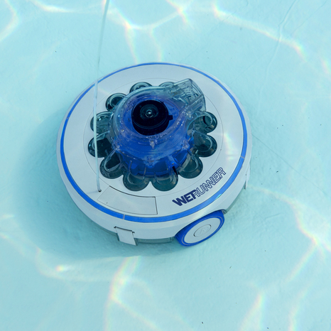 Aspirateur piscine sur batterie - Ø. 31,5 x 17 cm - Brico Dépôt