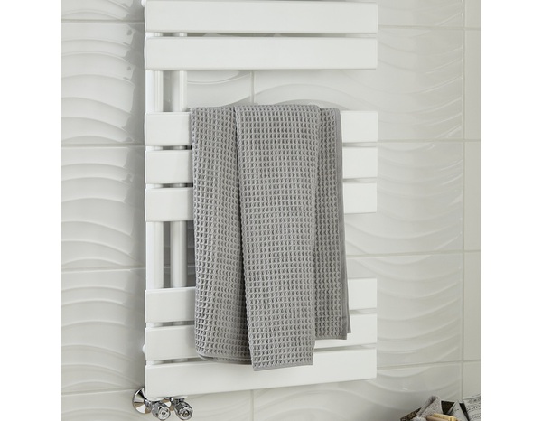 Radiateur sèche-serviettes en échelle à barre plate 379 W 92 x 55 cm - Blyss - Brico Dépôt