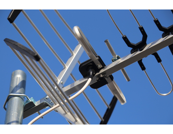 Antenne extérieure 14db 5G - Optex - Brico Dépôt