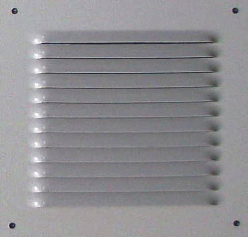 Grille en aluminium carrée blanche 165 X 165 mm - Brico Dépôt
