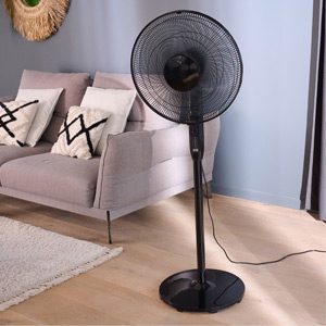 Ventilateur sur pied