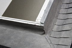 Raccord d'étanchéité pour fenêtre de toit gris - Velux - Brico Dépôt