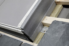 Raccord d'étanchéité pour fenêtre de toit gris - Velux - Brico Dépôt