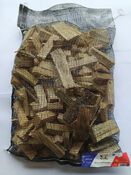 Bois d'allumage 15 cm en sac filet 20L taux d’humidité inférieur à 15% - Brico Dépôt