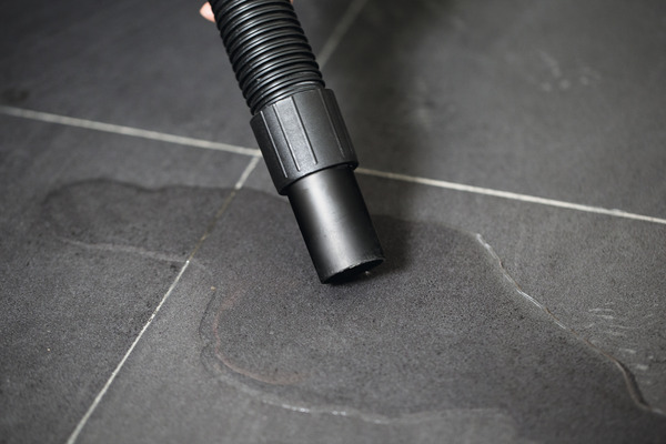 Aspirateur eau et poussière MWDV16L-F 1300W 16 litres - Mac Allister - Brico Dépôt