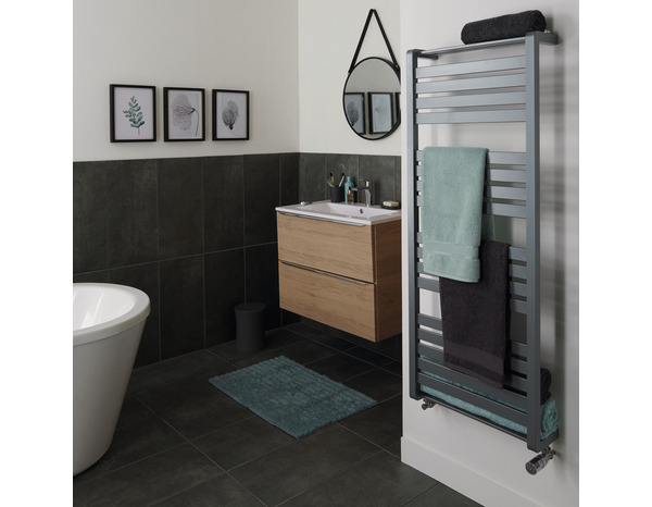 Sèche-serviette à eau chaude "Loreto" gris 679 W - H. 130 x l. 50 cm - GoodHome - Brico Dépôt
