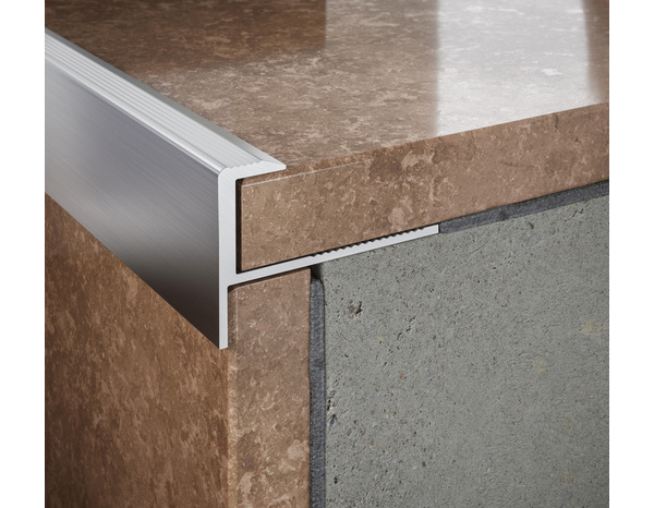 Nez de marche aluminium plat 2,50 m x 11 mm - Brenner - Brico Dépôt