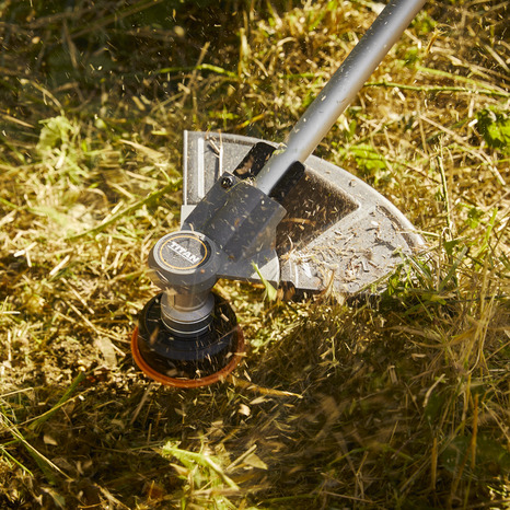 Débrousailleuse et coupe bordure 1000 W - Brico Dépôt