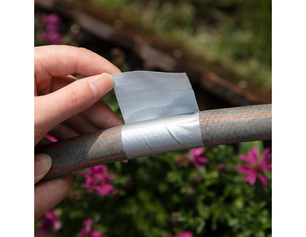 Toile de réparation gris argent 50 mm x 50 m - Brico Dépôt