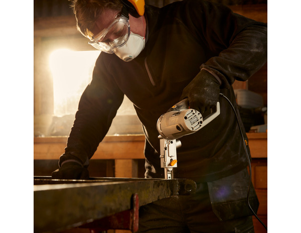 Lime à bande électrique 400 W - Titan - Brico Dépôt