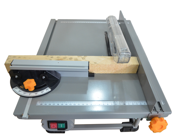 Scie sur table 800 W - 200 mm - Titan - Brico Dépôt