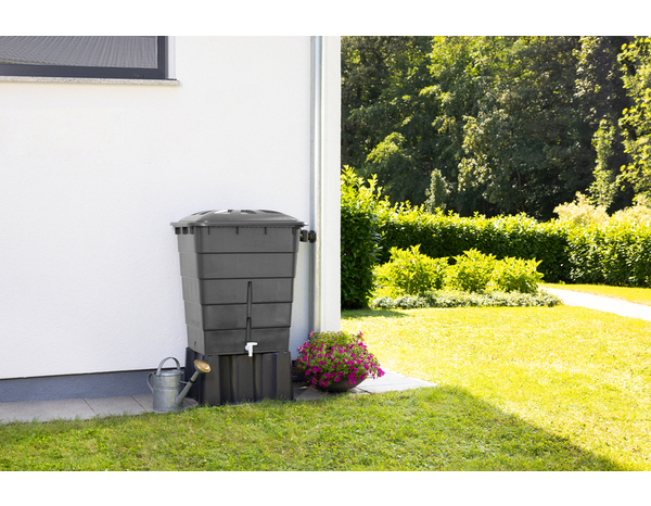 Récupérateur d'eau rectangulaire 300 L gris avec couvercle et robinet - Garantia - Brico Dépôt