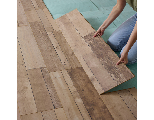 Sol stratifié à clipser aspect mat  chêne "Davoli" compatible pièces humides - L. 128,5 x l. 28 cm x Ép. 8 mm - Cooke and Lewis - Brico Dépôt