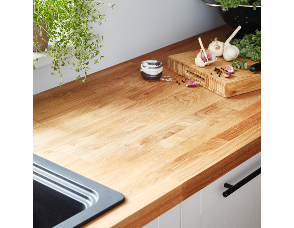Plan de travail chêne massif l.300 x P.62 x Ép. 4 cm - Cooke and Lewis - Brico Dépôt