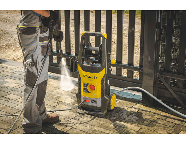 Nettoyeur haute pression électrique 2500W 170 bars - Stanley - Brico Dépôt