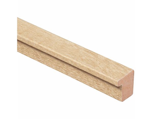 Profil de finition pour panneaux tasseaux imitation chêne clair - L.2,60 cm x l. 2 cm x Ep. 12 mm - Brico Dépôt