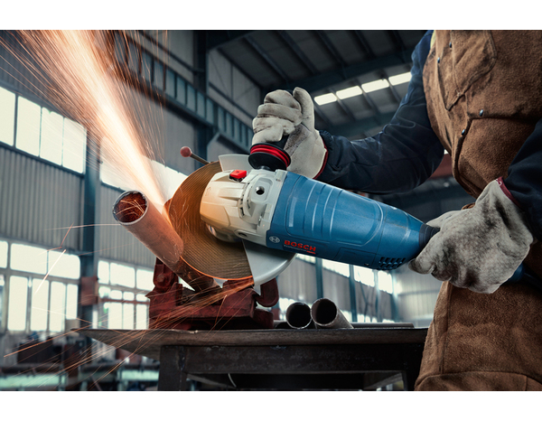 Meuleuse angulaire filaire  2400W  - GWS27230PR - Bosch Professional - Brico Dépôt