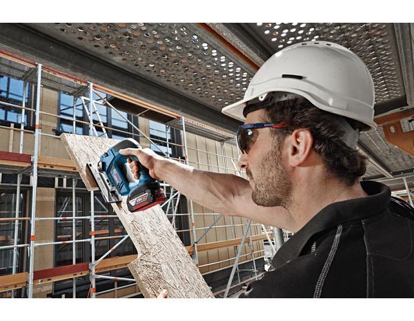 Scie sauteuse sans fil 18V SDS machine seule - GST18V-LI B - Bosch Professional - Brico Dépôt