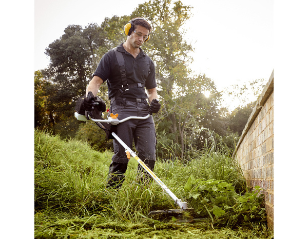 Débroussailleuse thermique 33 cm³ - Titan - Brico Dépôt