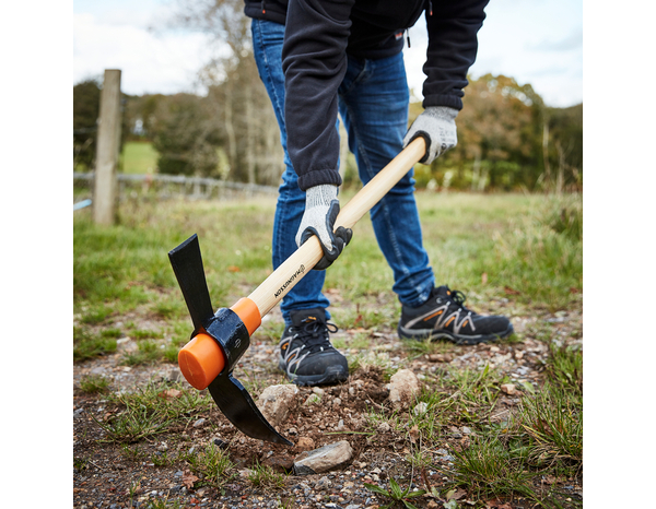 Pioche Hache manche en bois et tête en acier au carbone - 90 cm - MAGNUSSON - Brico Dépôt
