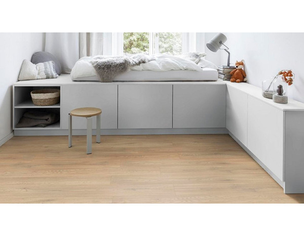 Sol stratifié à clipser aspect chêne  AC4  Ep.8 mm CREMONA TORRO - Brico Dépôt