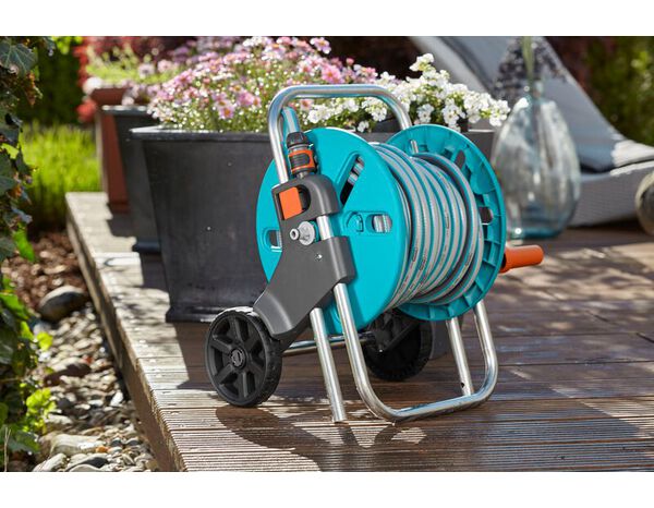 Dévidoir sur roues avec tuyau 20 M Ø 13 mm et accessoires - Gardena - Brico Dépôt