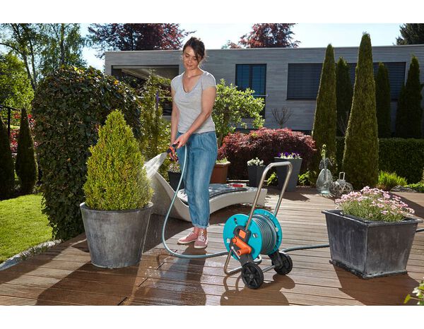 Dévidoir sur roues avec tuyau 20 M Ø 13 mm et accessoires - Gardena - Brico Dépôt