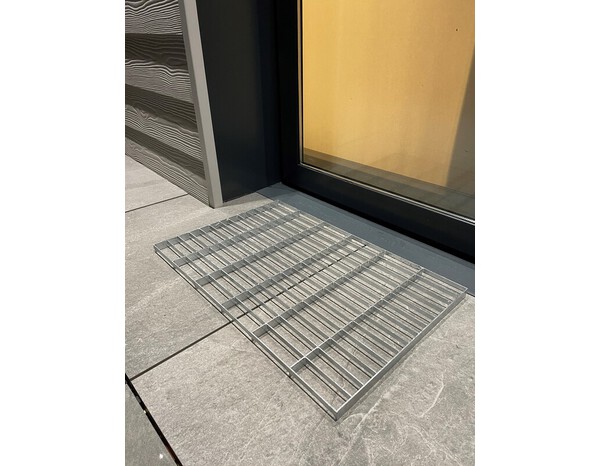 Tapis extérieur en acier galvanisé gris - 40x60 cm - Brico Dépôt