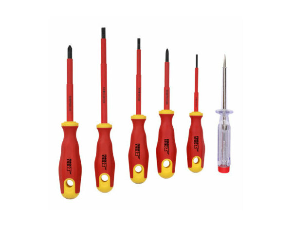 Lot 5 tournevis + testeur - Forge steel - Brico Dépôt