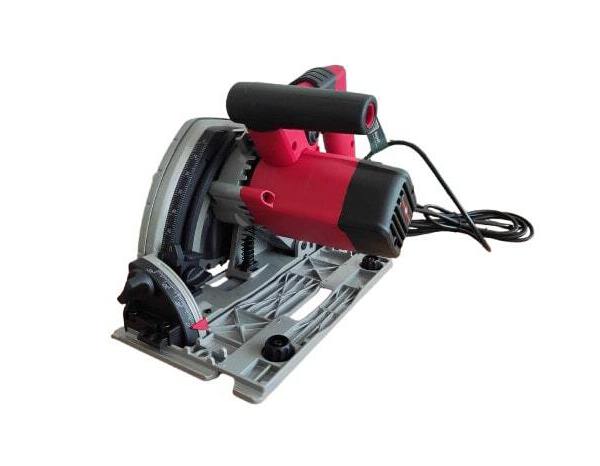 Scie plongeante 1200W 165 mm + accessoires - Racing - Brico Dépôt