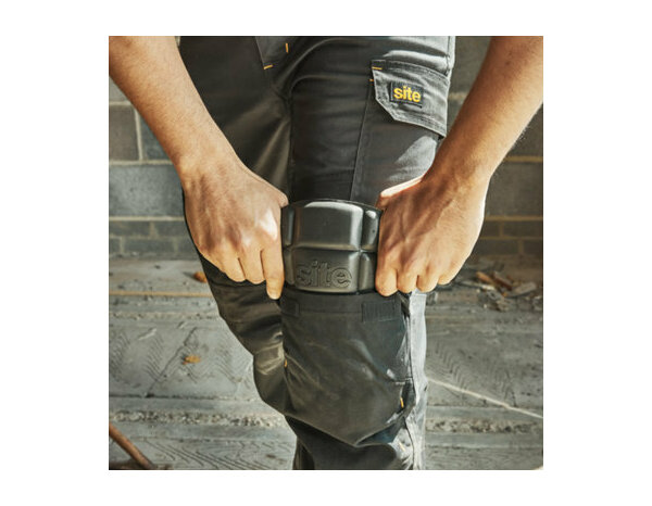 Pantalon de travail slim ALLMAN gris et noir, tissu extensible, 6 poches, poches genouillères, taille 38 - Site - Brico Dépôt