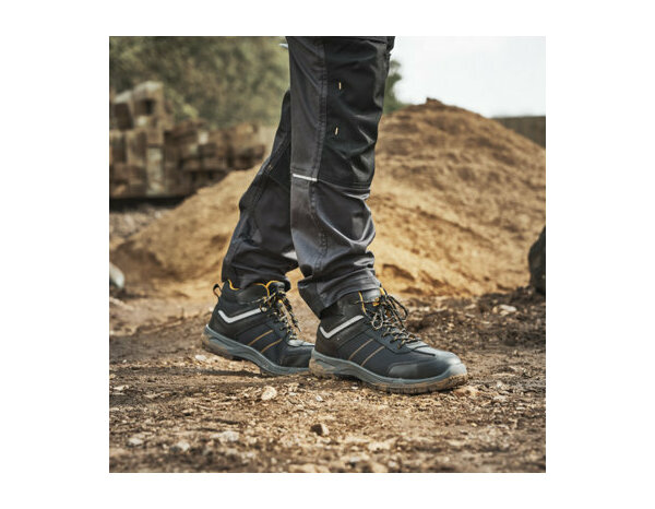 Baskets montantes de sécurité LACASSE BOOT noires, coque acier et semelle antiperforation, imperméables, T.42 - Brico Dépôt