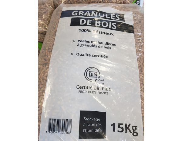 Granulés de bois Din Plus - Sac de 15 Kg,  taux d'humidité : ≤ 10% - Brico Dépôt