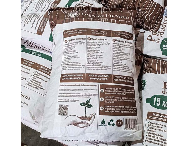 Granulé de bois Din Plus - Sac de 15 kg, taux d'humidité : ≤ 10% - Brico Dépôt