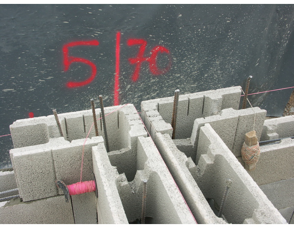 Parpaing à bancher 200 x 200 x 540 mm pour construction - Brico Dépôt