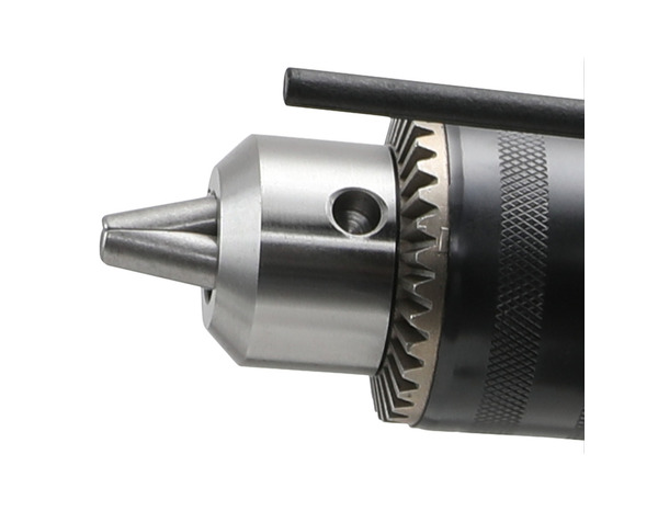 Perceuse à percussion filaire 600W, 230V mandrin 13 mm - Titan - Brico Dépôt