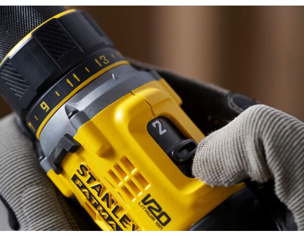 Perceuse - visseuse sans fil  V20 moteur Brushless 80 Nm 18 V + 2 batteries 2 Ah - Stanley Fatmax - Brico Dépôt