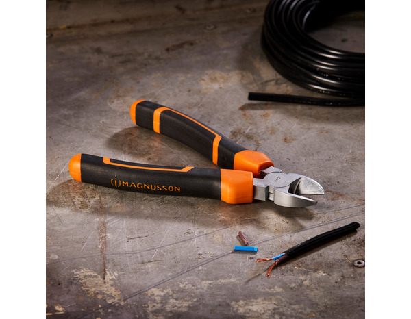 Mallette d'outils à main mixtes 122 pièces - MAGNUSSON - Brico Dépôt