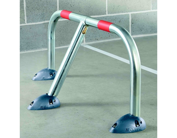 Barrière de parking design en acier - 94 x 38 x 42 cm - Brico Dépôt