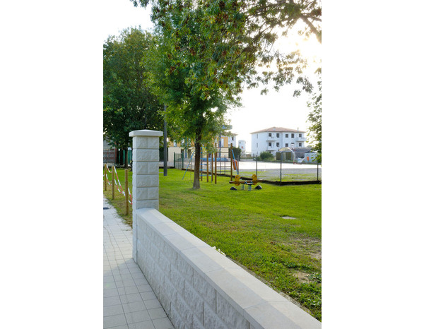 Chapeau pour pilier blanc - L.40 x l.40 x H. 5,5 cm - Brico Dépôt