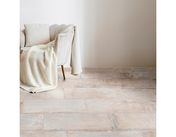 Plinthe MONOLITHE en grès cérame émaillé blanc aspect béton 7,5 x 61,5 cm - Brico Dépôt