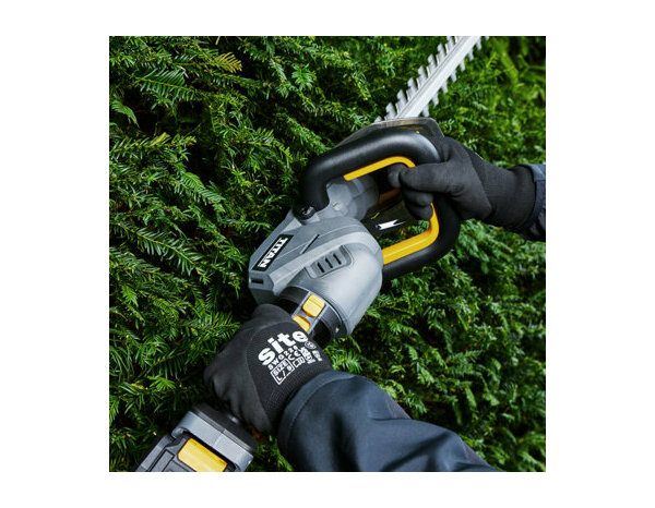 Taille-haie sans fil 36 V lame 65 cm poignée rotative 180° - Titan - Brico Dépôt