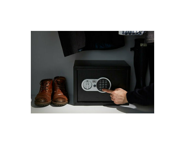 Coffre fort électronique noir en acier 16 litres - Brico Dépôt