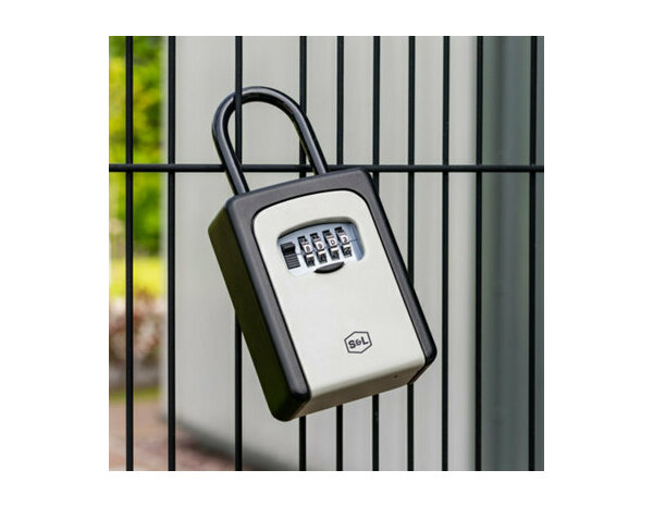 Coffre-fort à clés aluminium gris noir 12 x 9 x 4 cm verrouillage 4 chiffres - Brico Dépôt