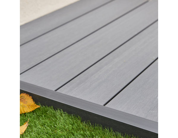 Profilé de finition gris foncé pour terrasse extérieure NEVA 220 x 5,2 cm - Marque BLOOMA - Brico Dépôt